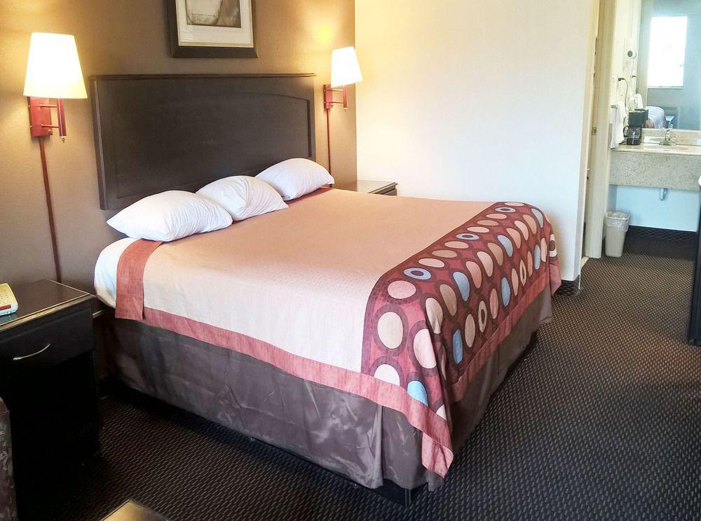 Rodeway Inn Richland Экстерьер фото